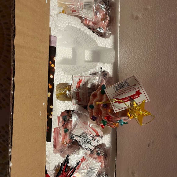 5 Festive Ceramic Christmas Tree Ornament. Qvc. Mr chtistmas - Picture 3 of 8